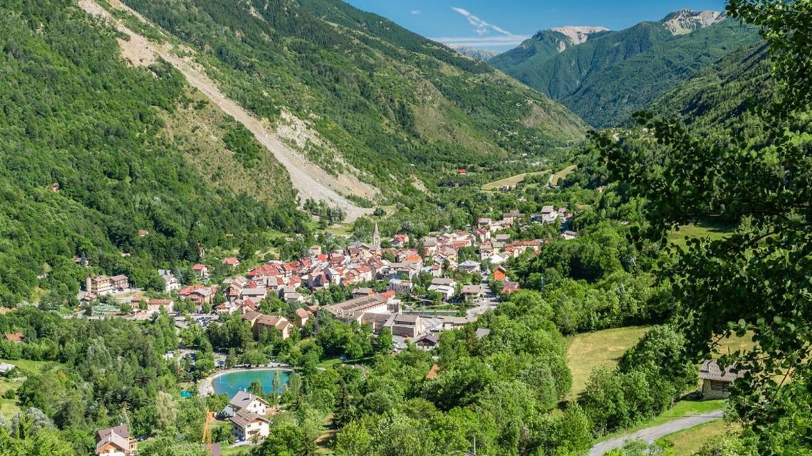 Saint-Étienne-de-Tinée Studio Tres Agreable Proche De Auron מראה חיצוני תמונה